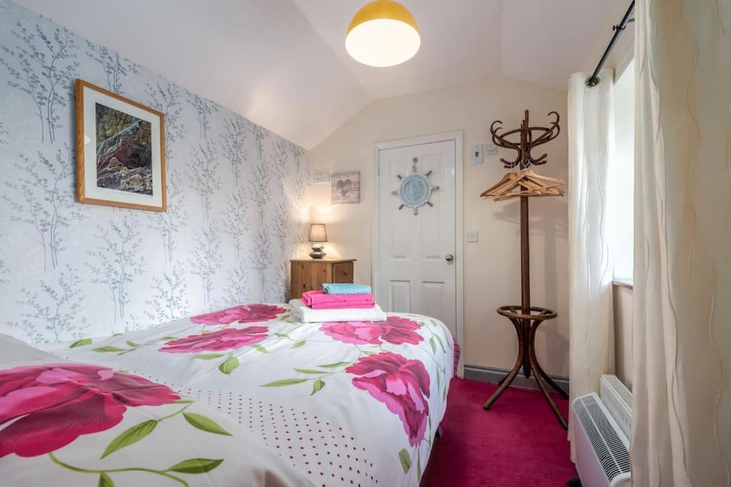 Coastal Cottage 'The Garden Cottage ' Hartland Buitenkant foto